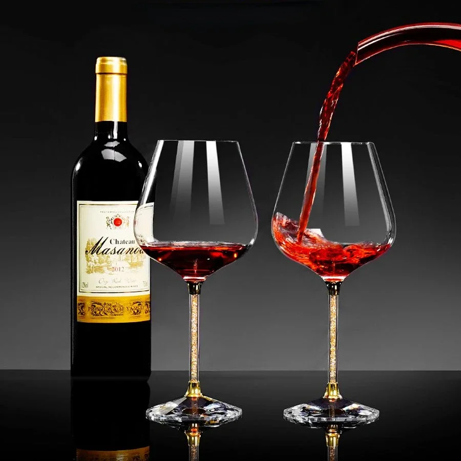 Glow In The Dark Party Glasses - Set di bicchieri da vino rosso