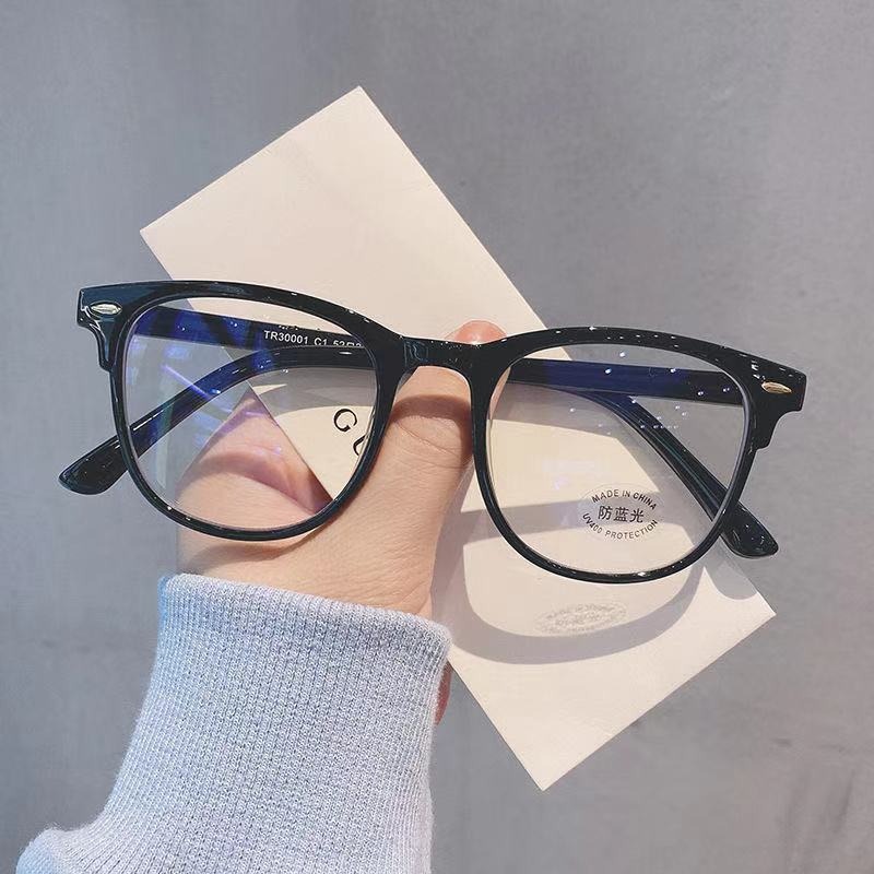Occhiali ultraleggeri retrò co - Glow In The Dark Party Glasses recensione e prezzo